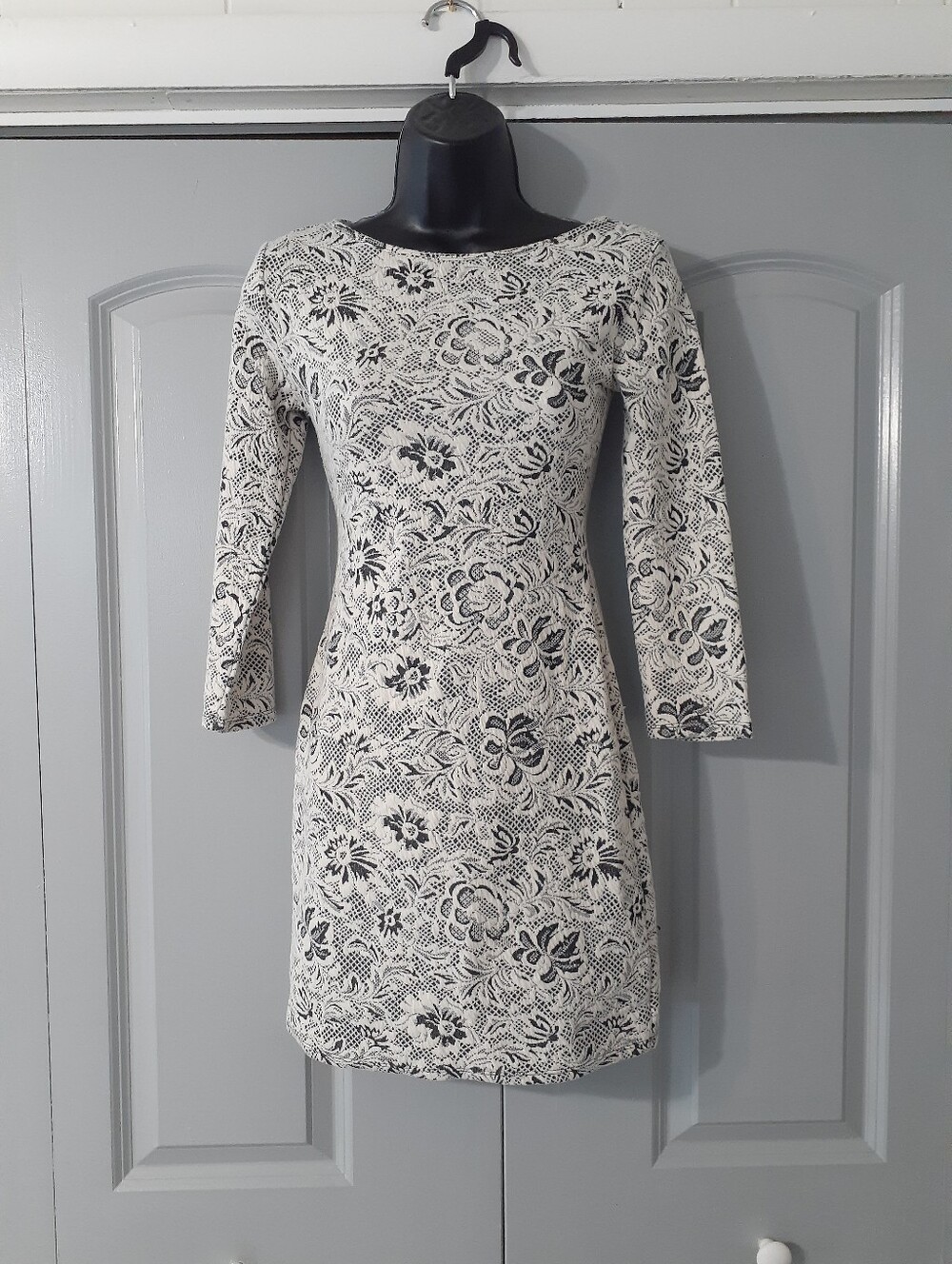 Xhilaration lace Mini dress - Picture 4 of 5